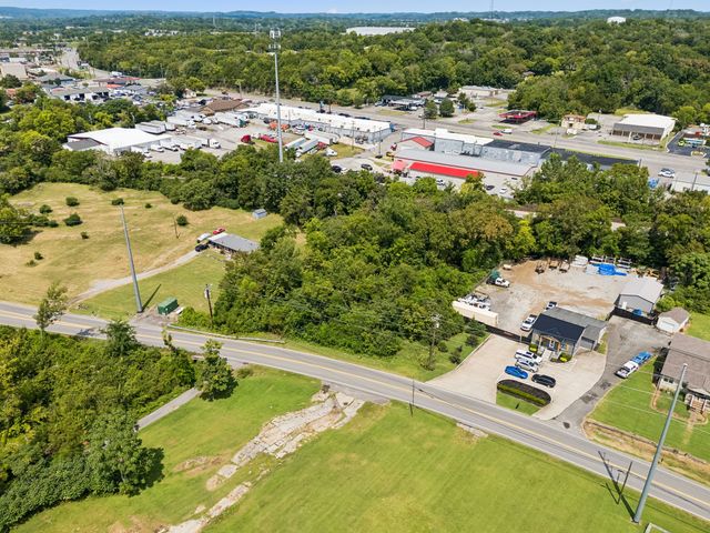 274 Rockland Rd, Hendersonville, TN 37075