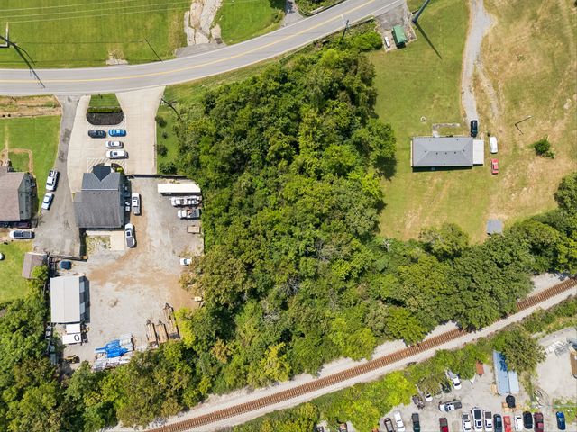 274 Rockland Rd, Hendersonville, TN 37075