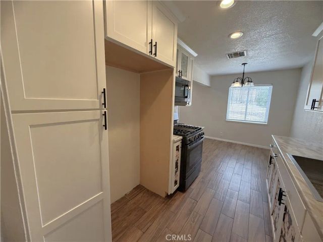 909 Las Amigas Drive, Barstow, CA 92311