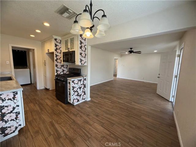 909 Las Amigas Drive, Barstow, CA 92311