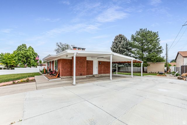 4021 S CARRIE DR, West Valley City, UT 84120