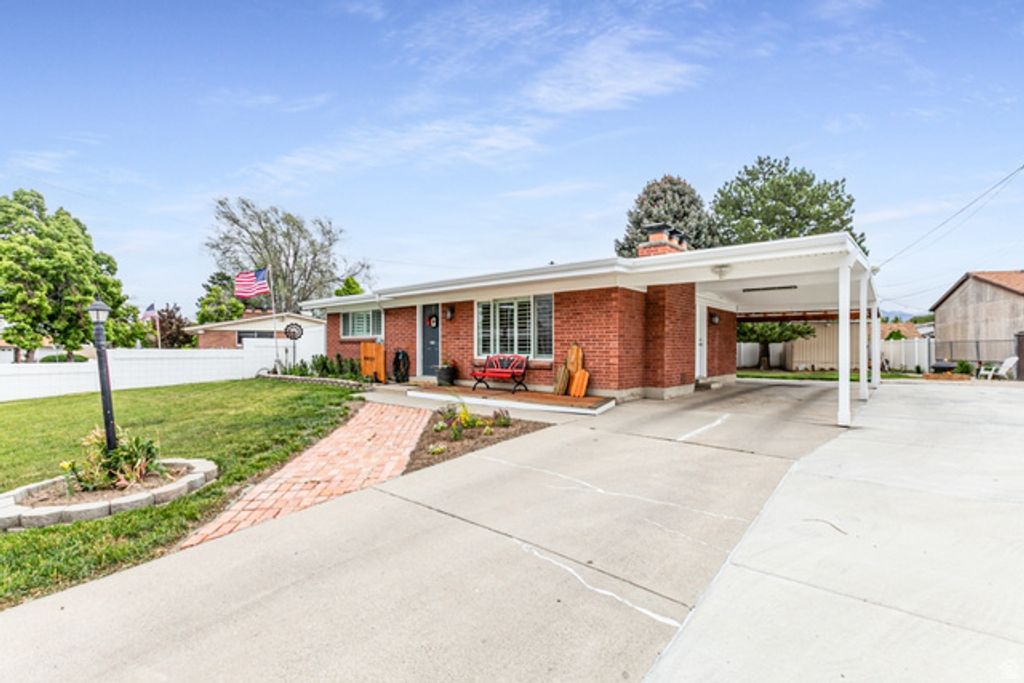 4021 S CARRIE DR, West Valley City, UT 84120