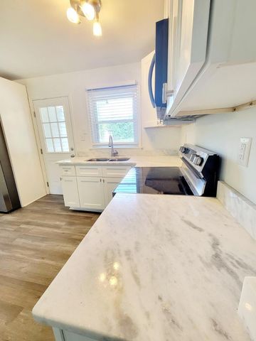 428 Lansing Street, Raleigh, NC 27610