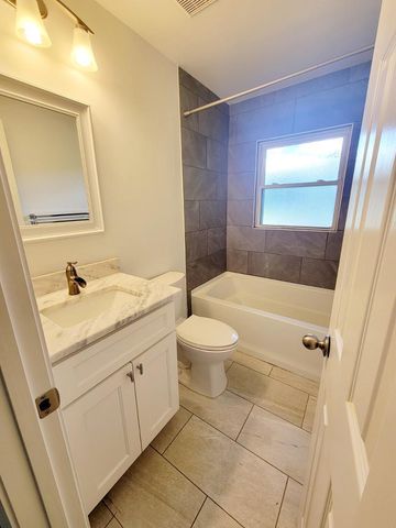 428 Lansing Street, Raleigh, NC 27610