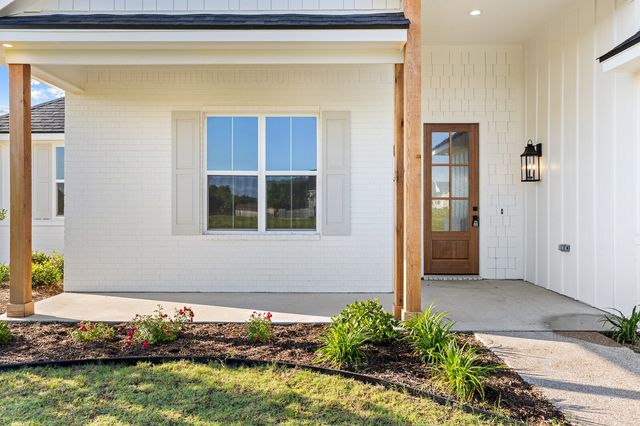 119 Paddle Boat Court, Robinson, TX 76706