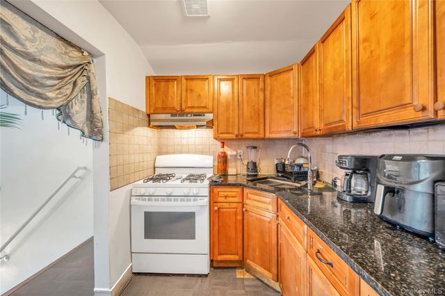 191-15 119th Avenue, Saint Albans, NY 11412