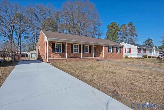 112 Princeton Rd, Colonial Heights, VA 23834