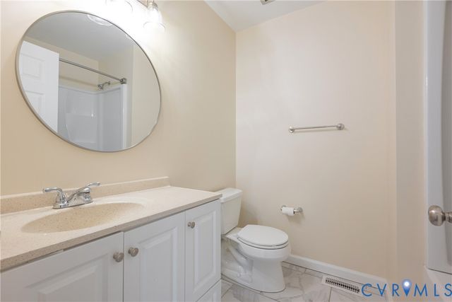 112 Princeton Rd, Colonial Heights, VA 23834