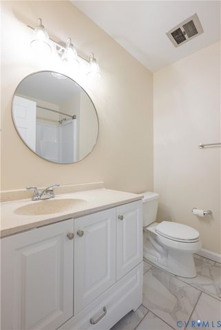 112 Princeton Rd, Colonial Heights, VA 23834