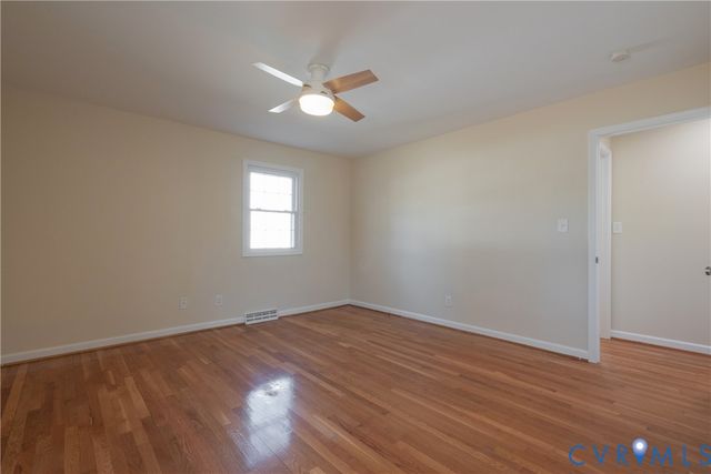 112 Princeton Rd, Colonial Heights, VA 23834