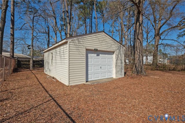 112 Princeton Rd, Colonial Heights, VA 23834