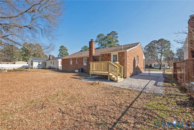 112 Princeton Rd, Colonial Heights, VA 23834