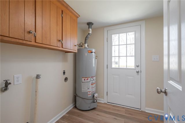 112 Princeton Rd, Colonial Heights, VA 23834