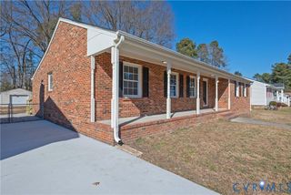 112 Princeton Rd, Colonial Heights, VA 23834