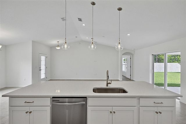 121 RED MILL DRIVE, Palm Coast, FL 32164