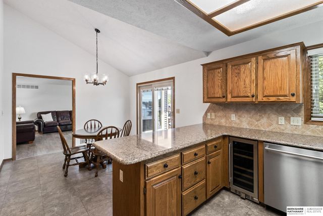 804 Beaver Lake Boulevard, Plattsmouth, NE 68048