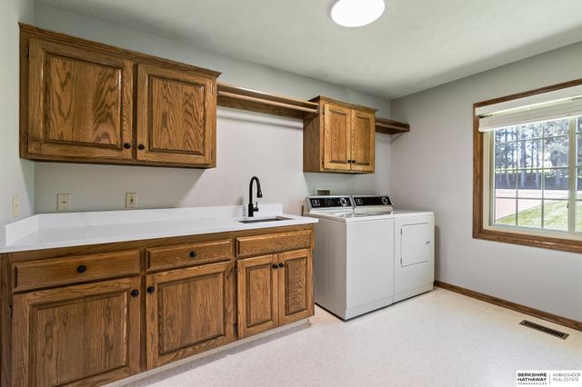 804 Beaver Lake Boulevard, Plattsmouth, NE 68048
