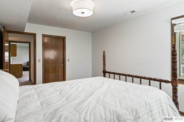 804 Beaver Lake Boulevard, Plattsmouth, NE 68048