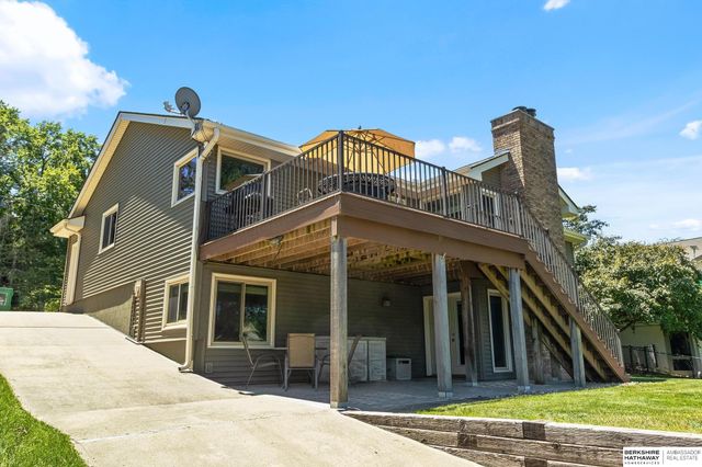 804 Beaver Lake Boulevard, Plattsmouth, NE 68048
