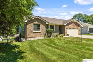 804 Beaver Lake Boulevard, Plattsmouth, NE 68048
