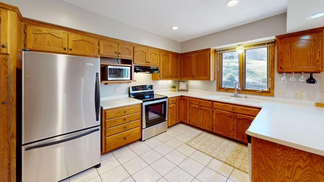 609 20th Avenue SW, Rochester, MN 55902