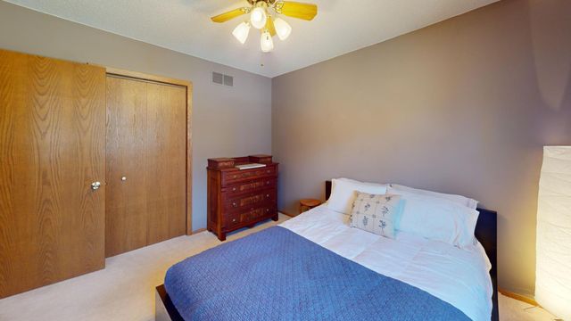 609 20th Avenue SW, Rochester, MN 55902