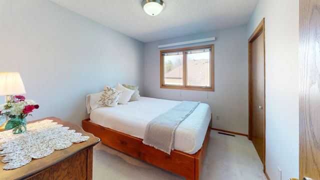 609 20th Avenue SW, Rochester, MN 55902