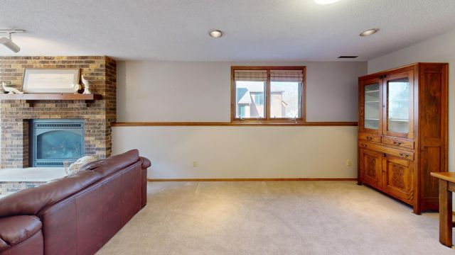 609 20th Avenue SW, Rochester, MN 55902