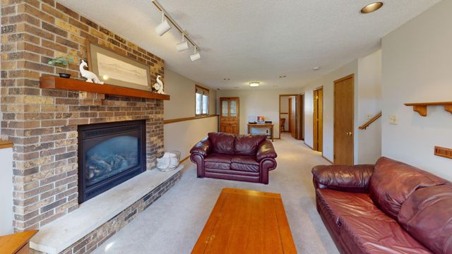 609 20th Avenue SW, Rochester, MN 55902