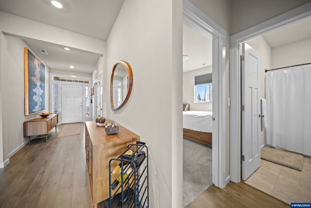 900 Marie St, Mt Angel, OR 97362