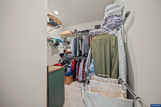 900 Marie St, Mt Angel, OR 97362
