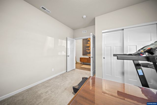 900 Marie St, Mt Angel, OR 97362