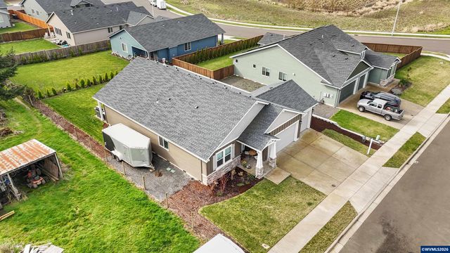 900 Marie St, Mt Angel, OR 97362