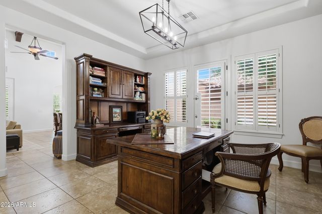 5628 E LIBBY Street, Scottsdale, AZ 85254