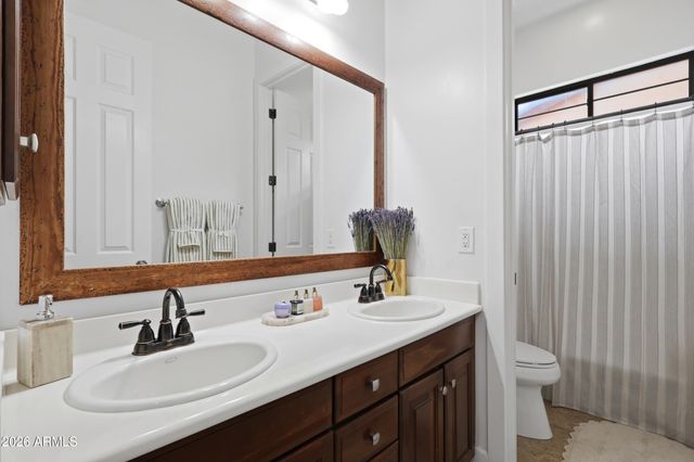 5628 E LIBBY Street, Scottsdale, AZ 85254