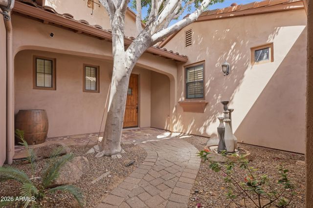 5628 E LIBBY Street, Scottsdale, AZ 85254