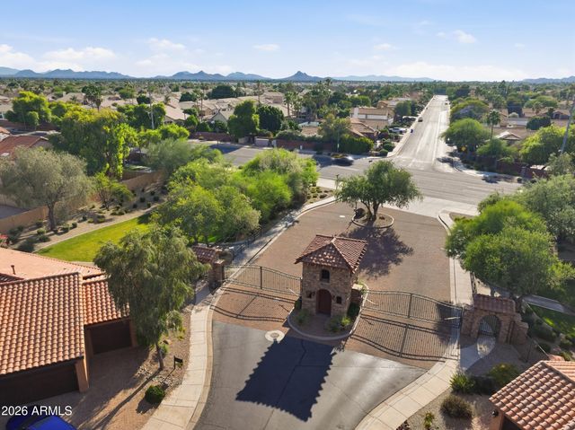 5628 E LIBBY Street, Scottsdale, AZ 85254