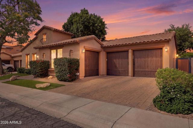 5628 E LIBBY Street, Scottsdale, AZ 85254