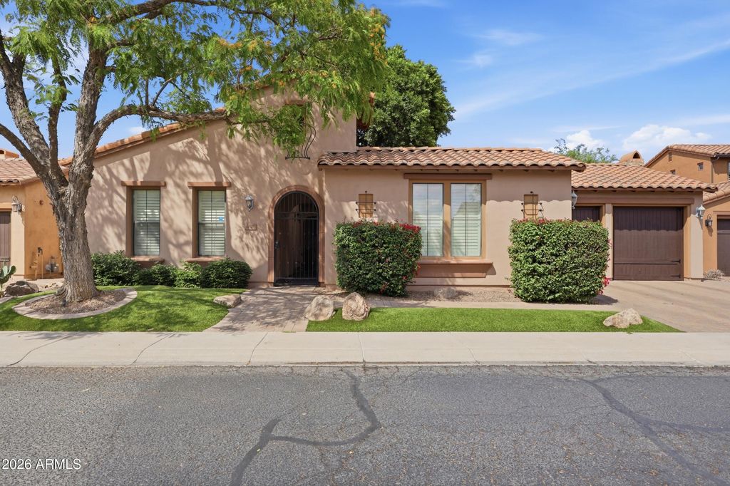 5628 E LIBBY Street, Scottsdale, AZ 85254