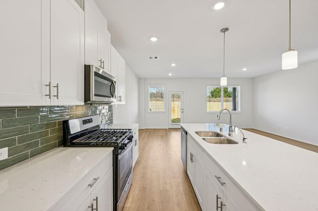 721 Sand Dollar Drive, Kemah, TX 77565