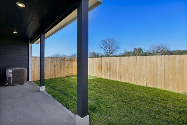 721 Sand Dollar Drive, Kemah, TX 77565