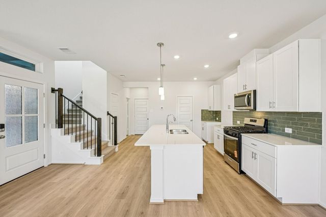 721 Sand Dollar Drive, Kemah, TX 77565