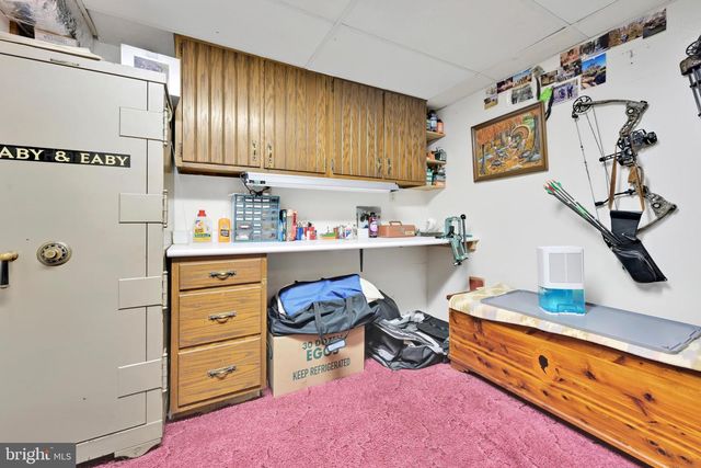 450 GALEN HALL RD, Reinholds, PA 17569