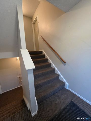 11 Darling Street H, Southington, CT 06489