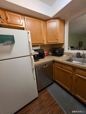 11 Darling Street H, Southington, CT 06489