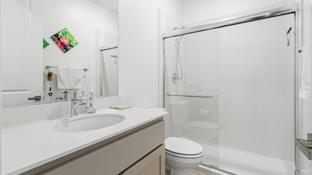 450 Baler Cir, Vacaville, CA 95687