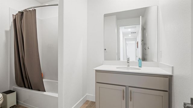 450 Baler Cir, Vacaville, CA 95687