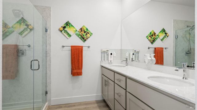 450 Baler Cir, Vacaville, CA 95687