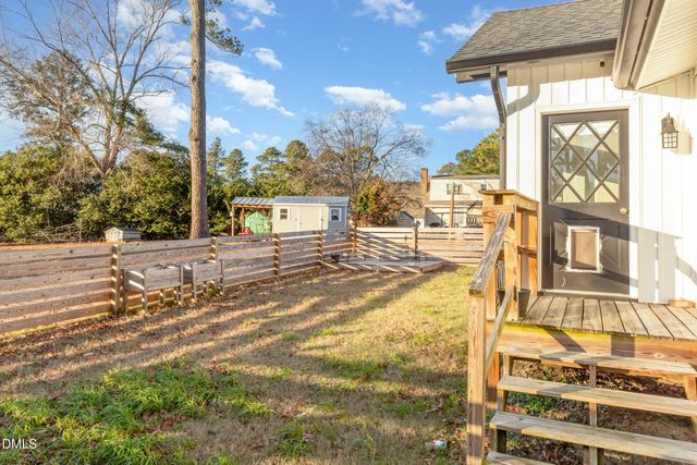 200 Hermitage Lane, Mount Olive, NC 28365