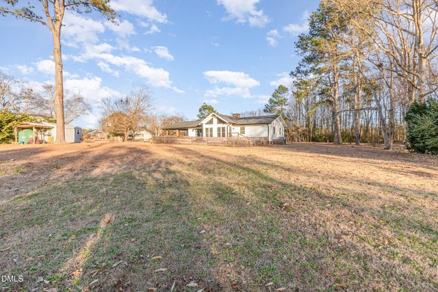 200 Hermitage Lane, Mount Olive, NC 28365